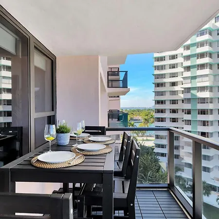 2Br Pool Ocean View Apartment